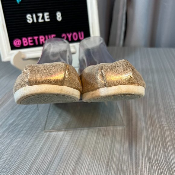 BOBS by Skechers PLUSH champagne slip ons shoes - 8 - Picture 4 of 9